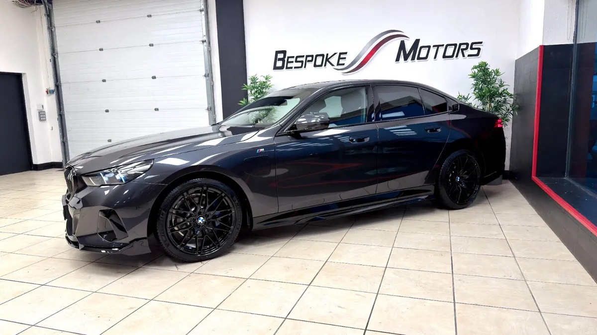 BMW 530E MSPORT - Image 2