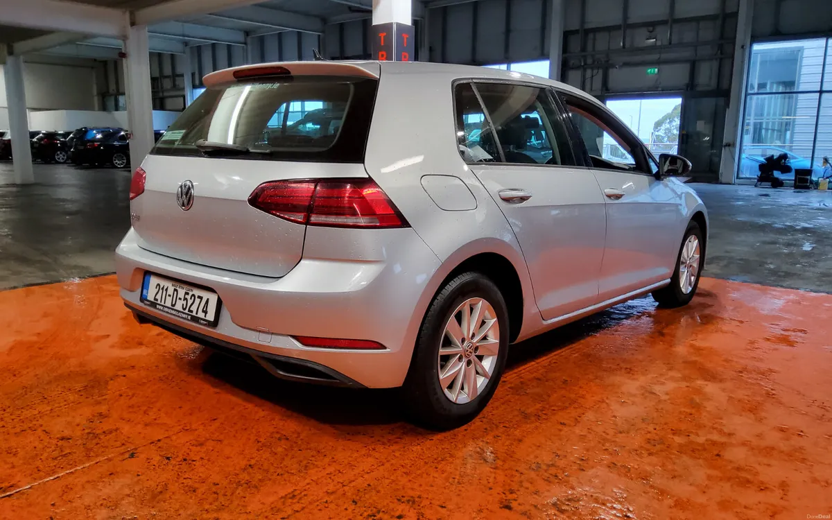 Volkswagen Golf 2021 - Image 4