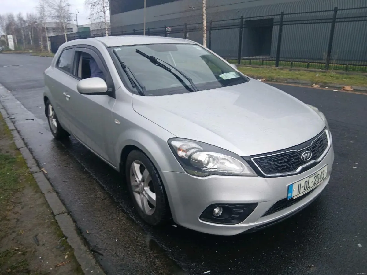 2011 KIA CEED NCT 5/26 TAX 8/26 - Image 1