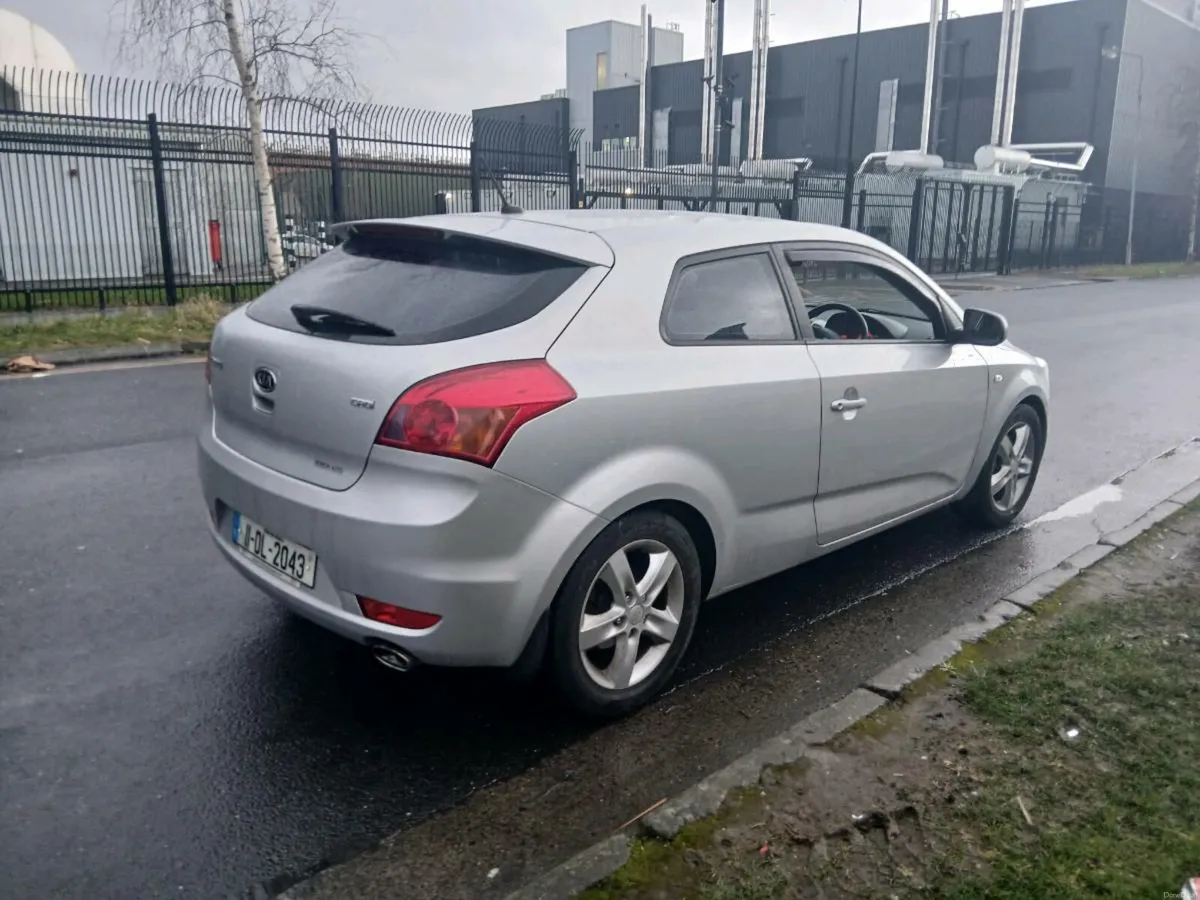 2011 KIA CEED NCT 5/26 TAX 8/26 - Image 2