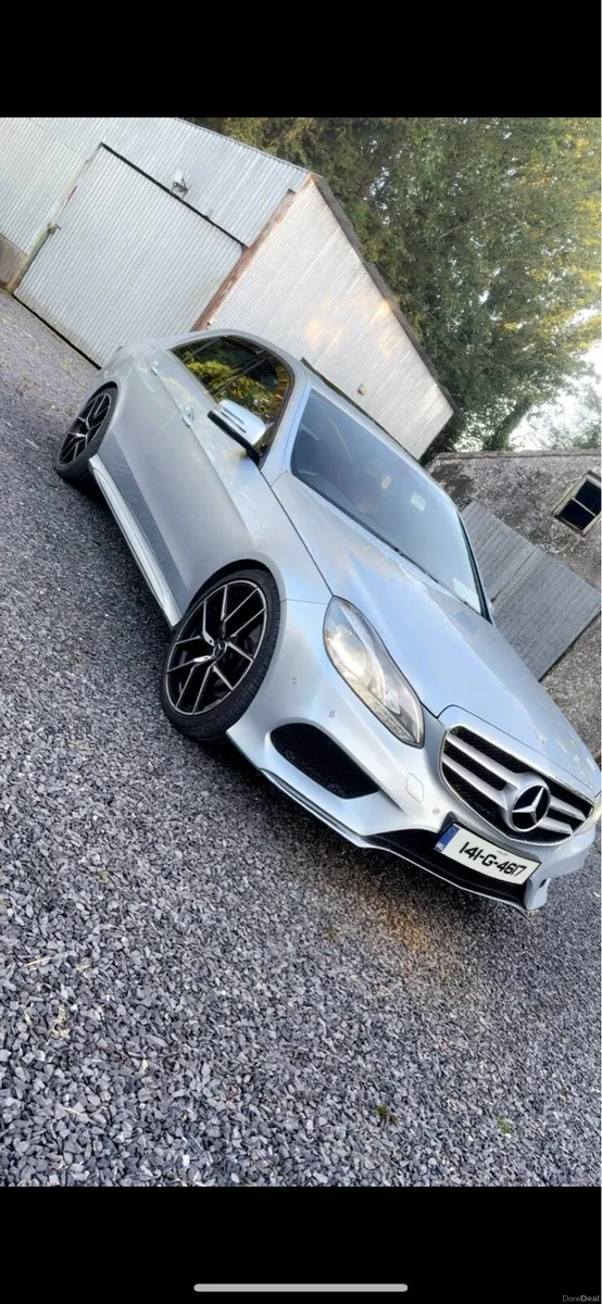 E300 Mercedes AMG Line - Image 3