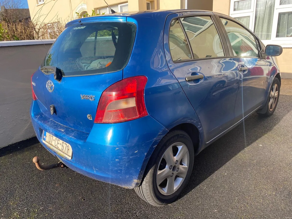 Toyota Yaris 2007 - Image 3