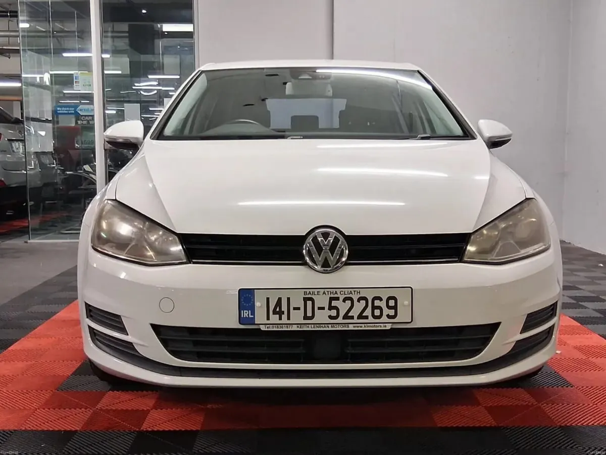 2014 Volkswagen Golf **AUTOMATIC** - Image 4