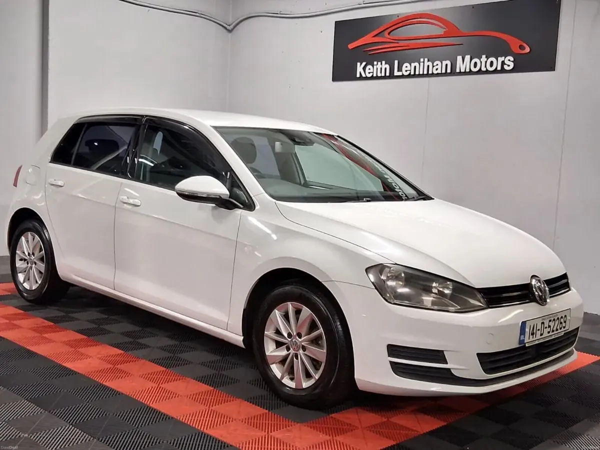 2014 Volkswagen Golf **AUTOMATIC** - Image 1