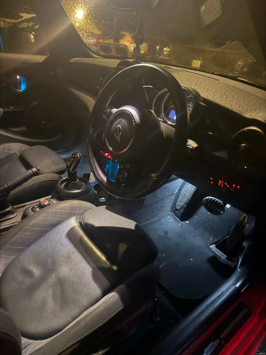 Mini Cooper, Cooper s JCW - Image 4