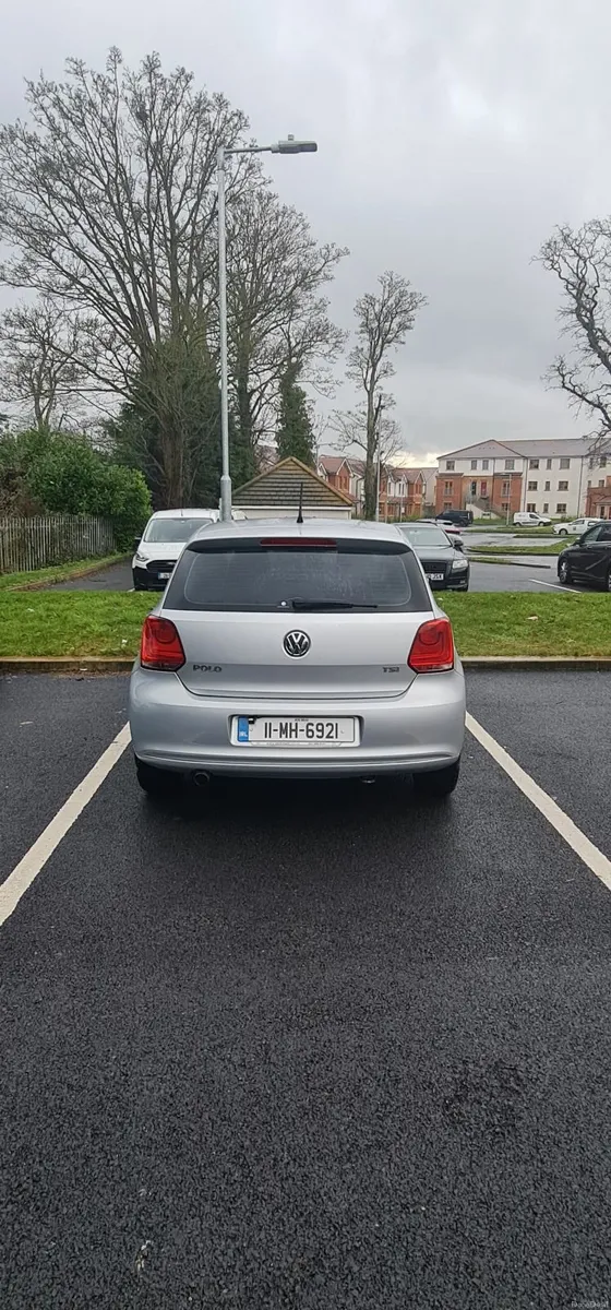 Volkswagen Polo 2011, 53k km Automatic - Image 3