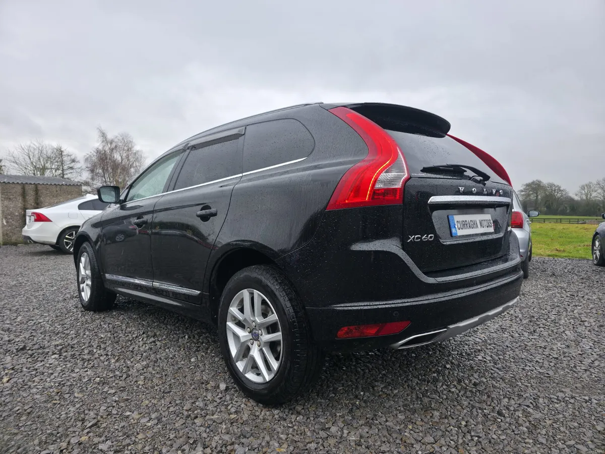 2017 Volvo XC60 - Image 3