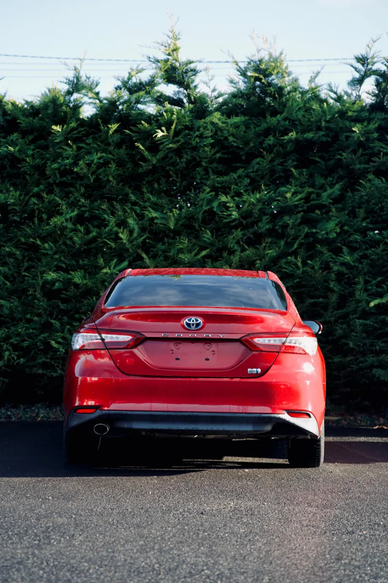 🌟Toyota 2.5 Camry Petrol Hybrid 2017 🌟 - Image 3