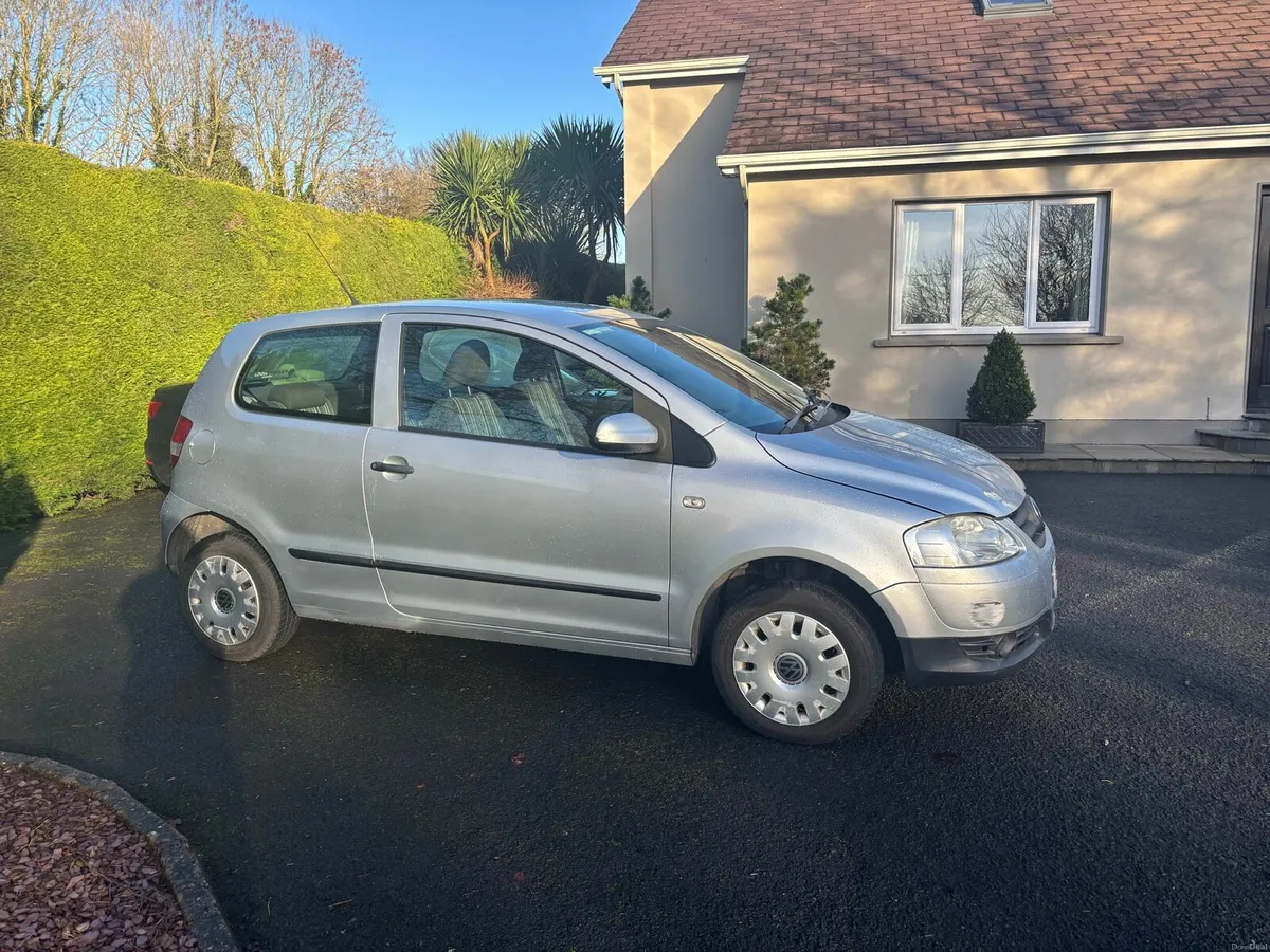Volkswagen Fox 2009 - Image 2