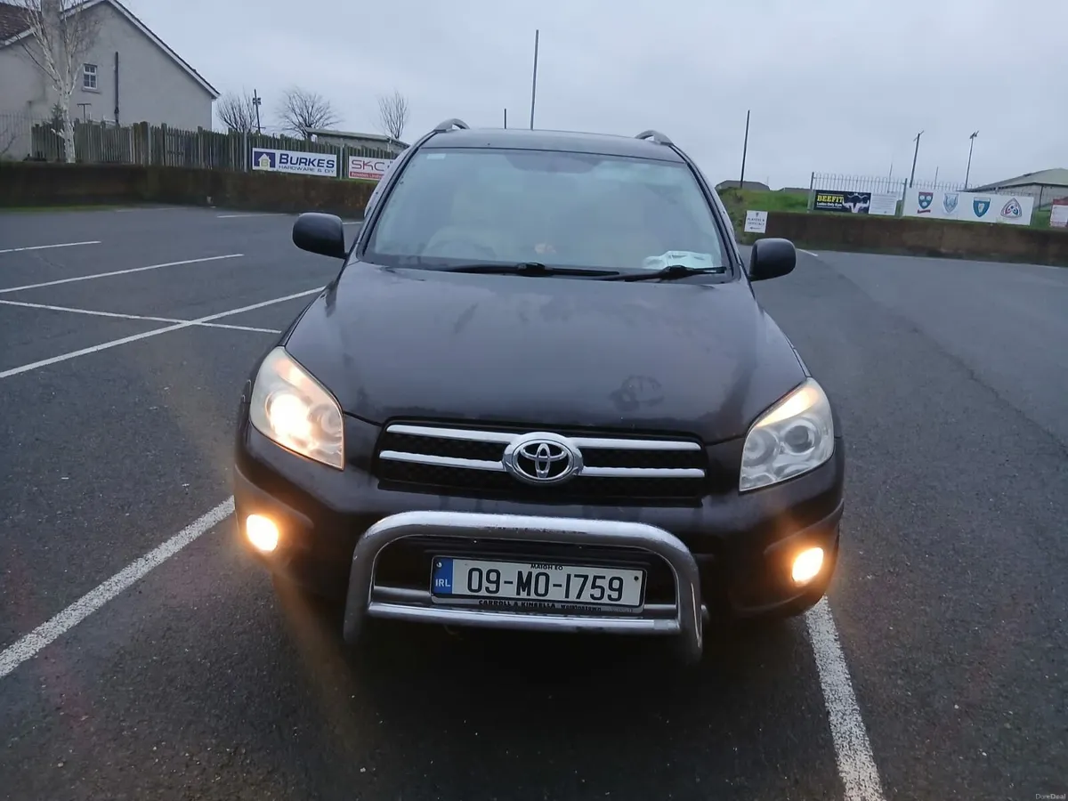 Toyota rav4 4x4 - Image 4