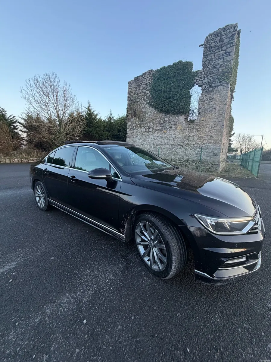 Volkswagen Passat R-Line 2.0 TDI - Image 2