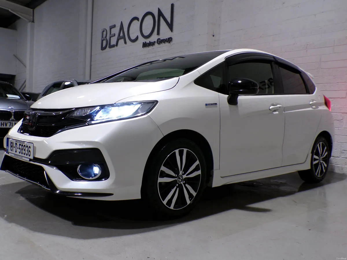 **ONLY 26,000 MILES**HONDA FIT HYBRID S-TYPE SPORT - Image 4