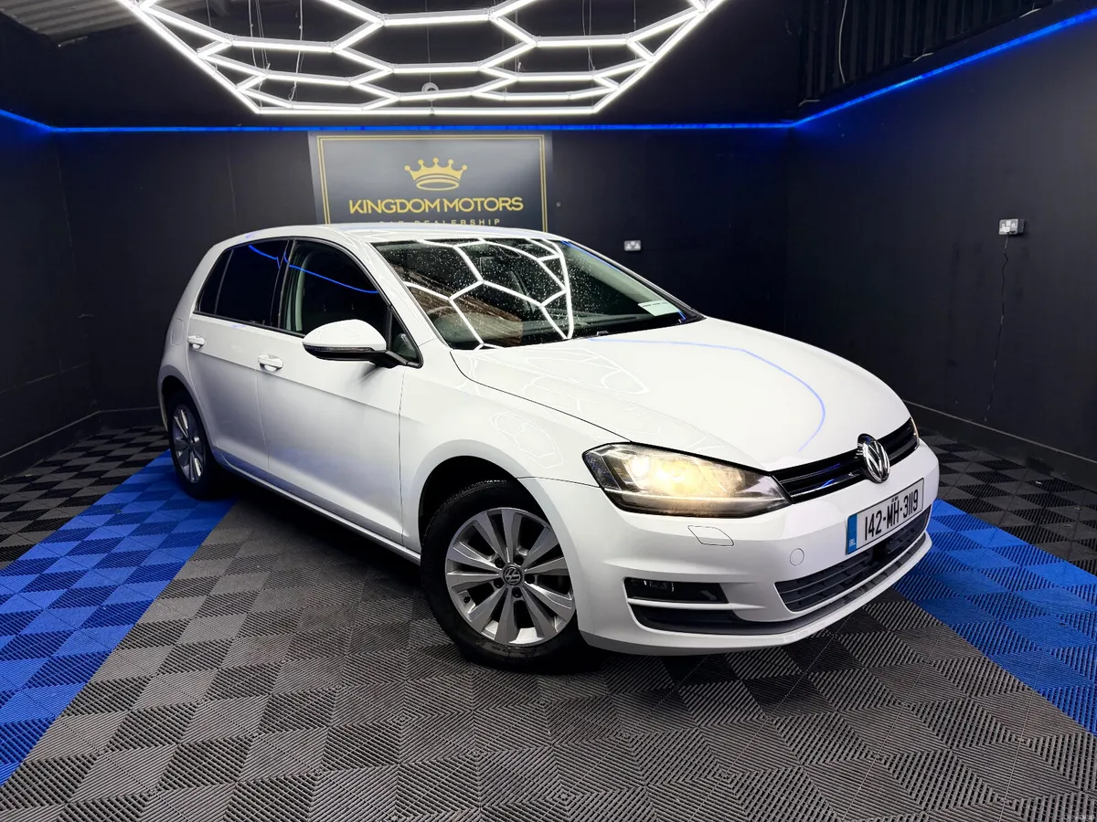Vw Golf 2014  1.2 Automatic,LOW KM,LIKE NEW - Image 2