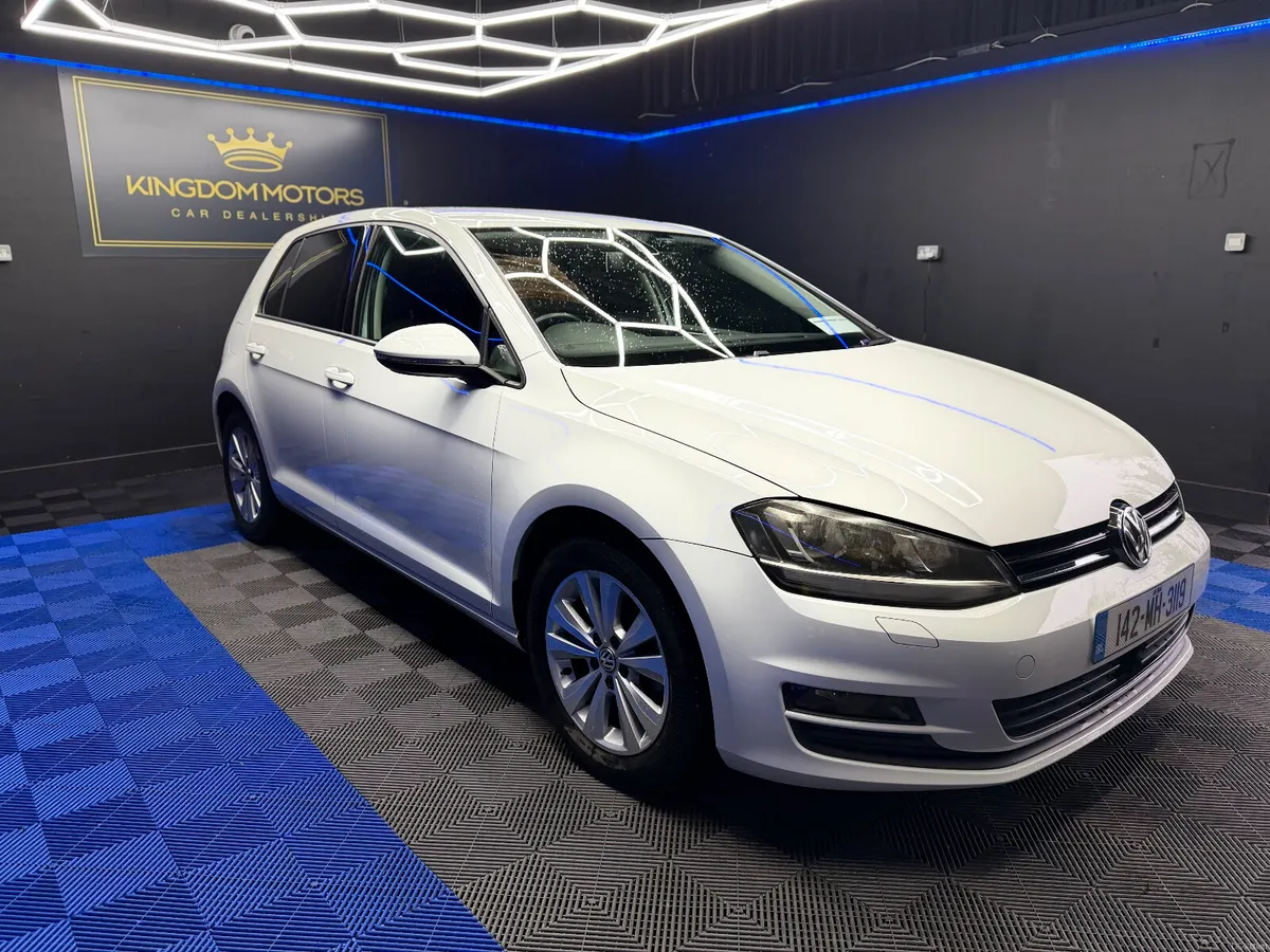 Vw Golf 2014  1.2 Automatic,LOW KM,LIKE NEW - Image 3