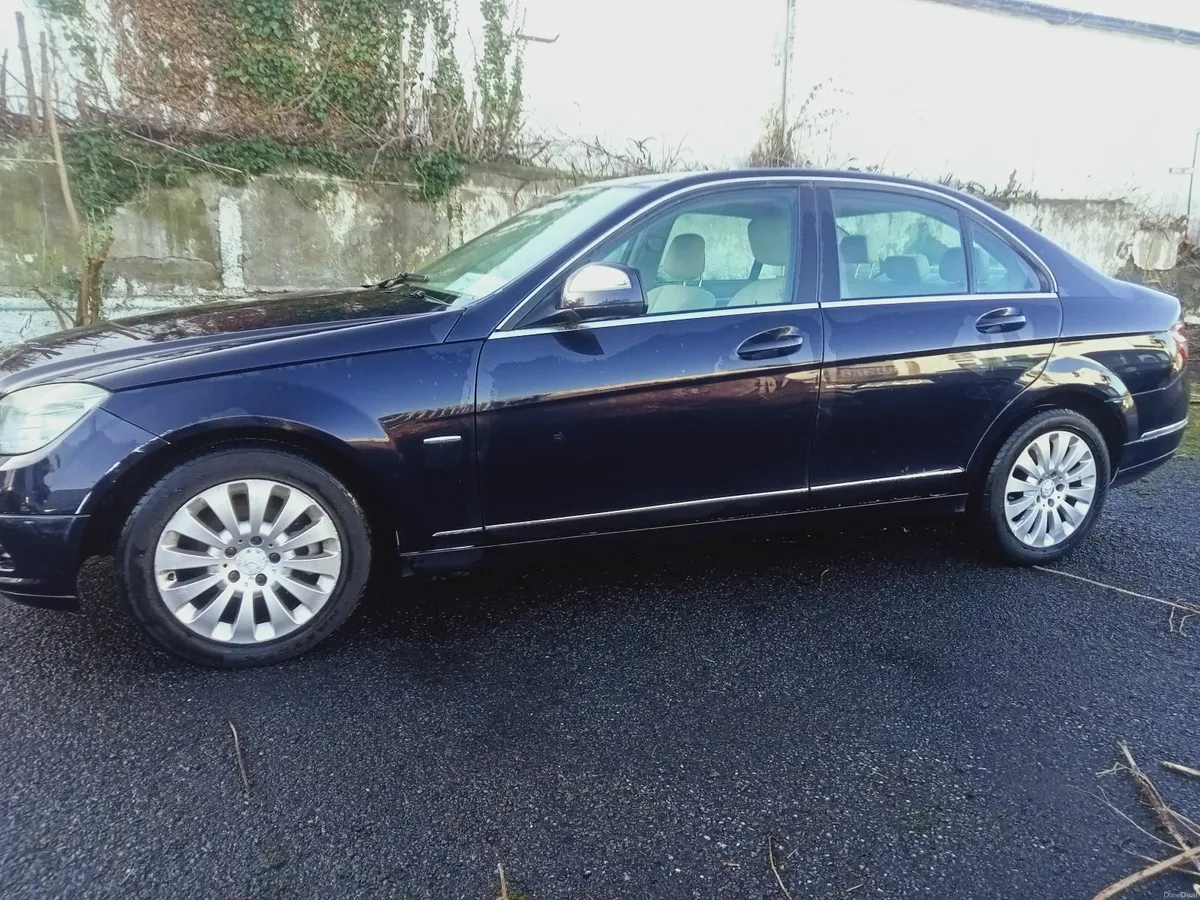 Mercedes-Benz C-Class 2008 - Image 4
