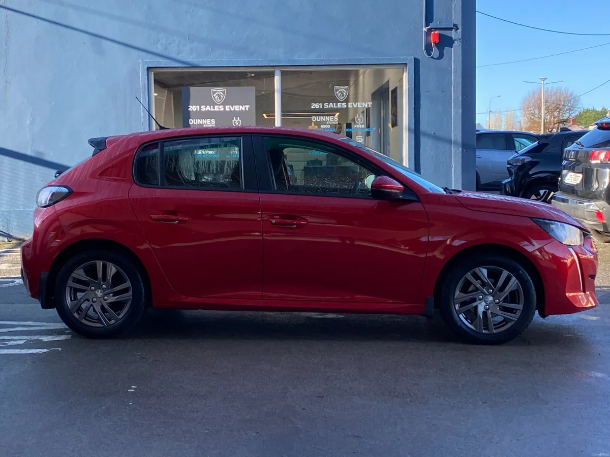 Peugeot 208 1.2 Puretech 75 bhp Active - Image 2