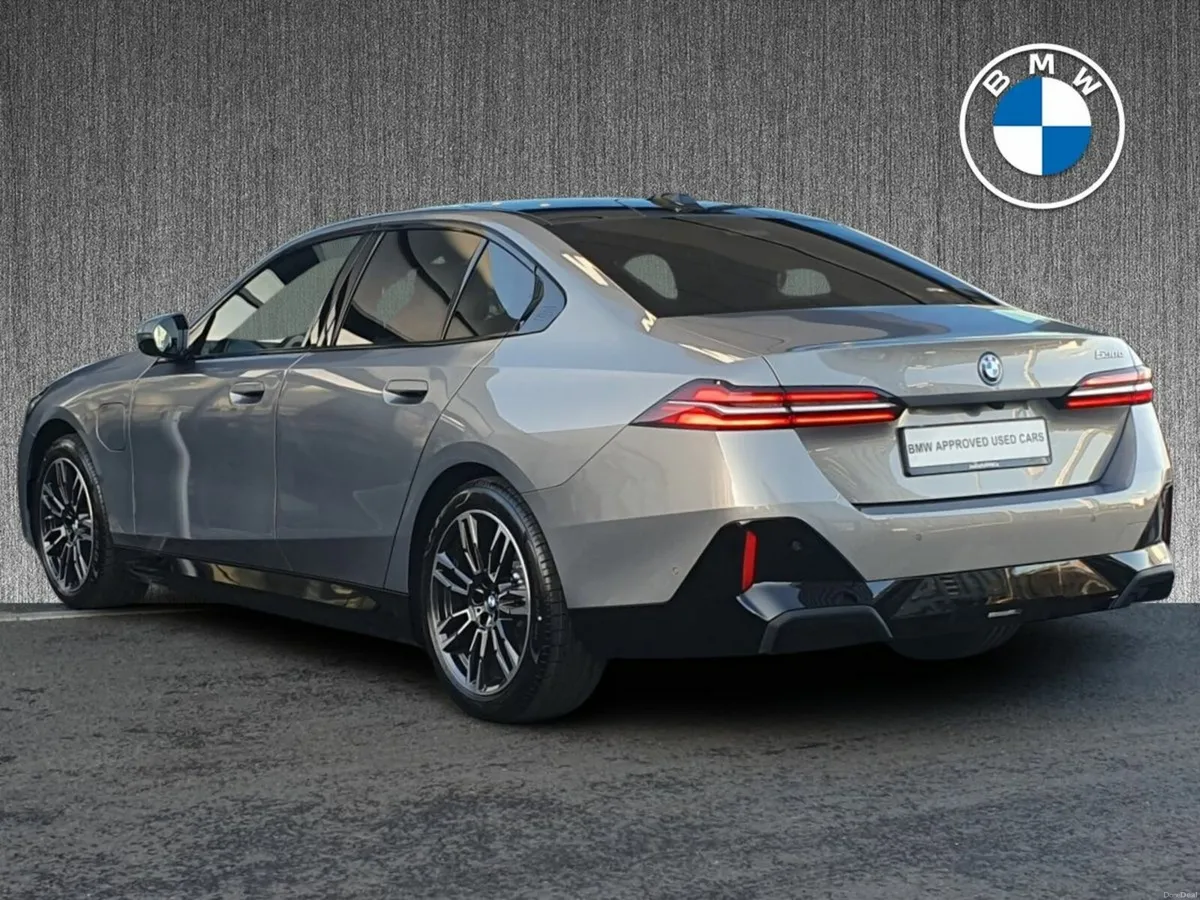 BMW 5-Series 530e M Sport Saloon - Image 2