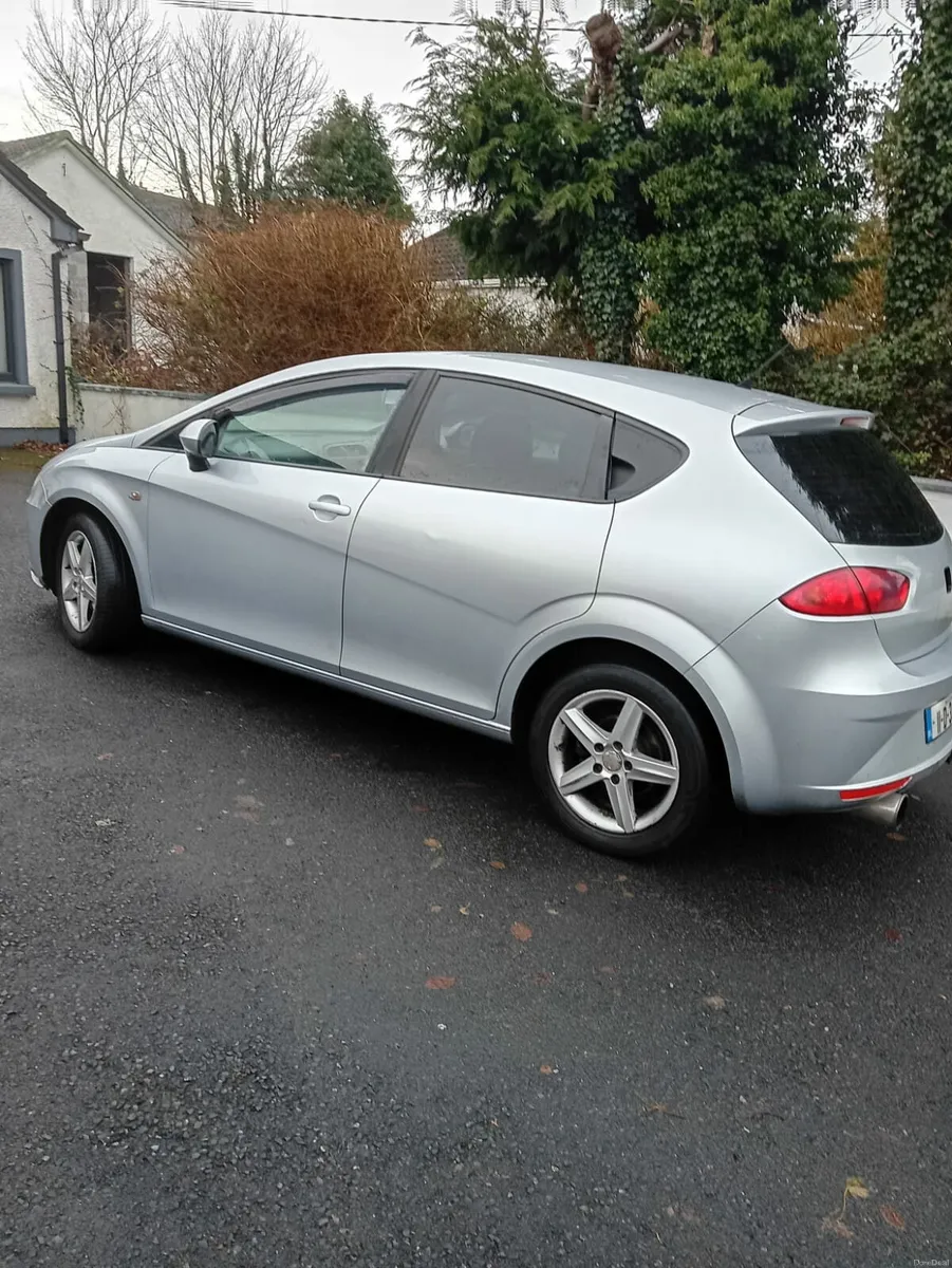 2011 seat leon 1.6 diesel nct June  tax may - Image 2