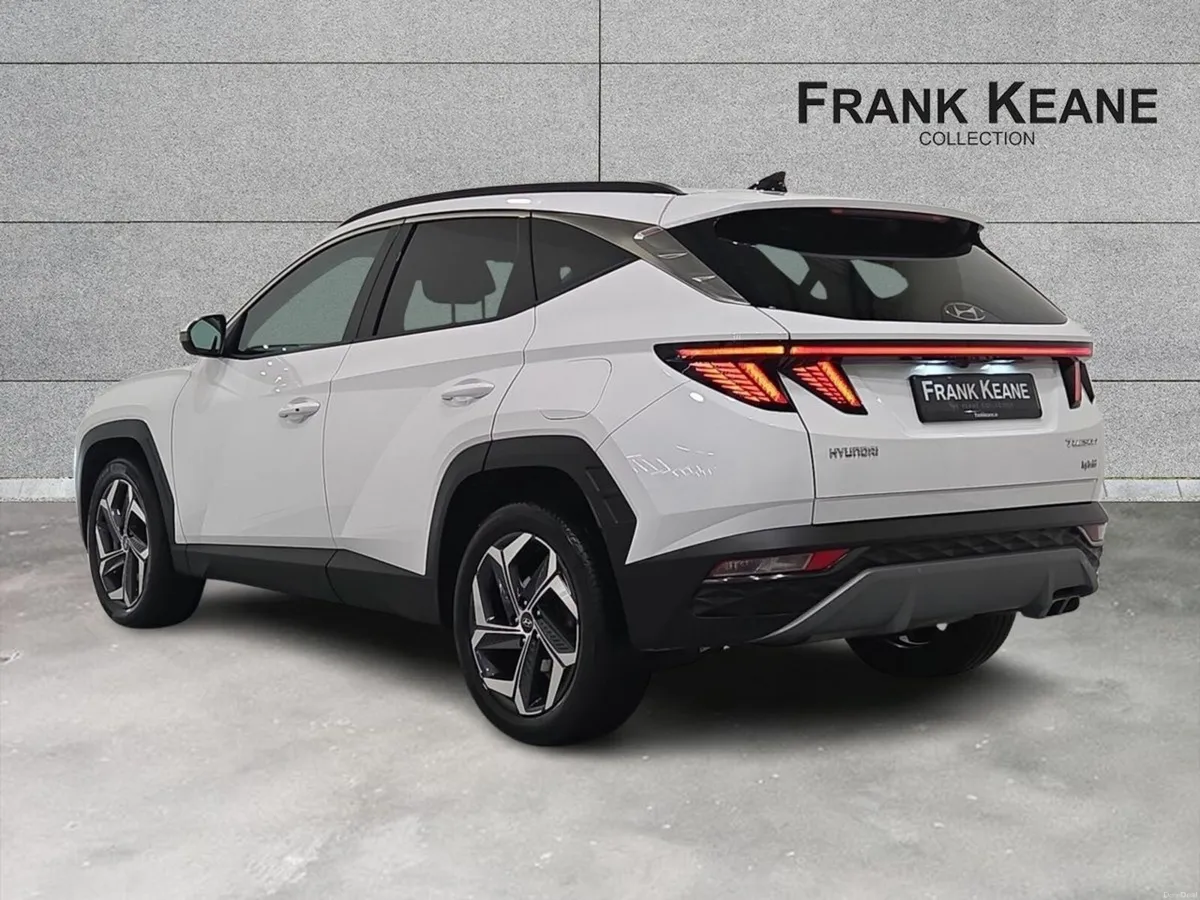Hyundai Tucson 2WD Executive Plus HEV STG Auto - Image 3