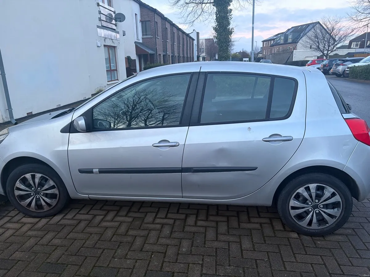 Renault Clio 2006 - Image 2