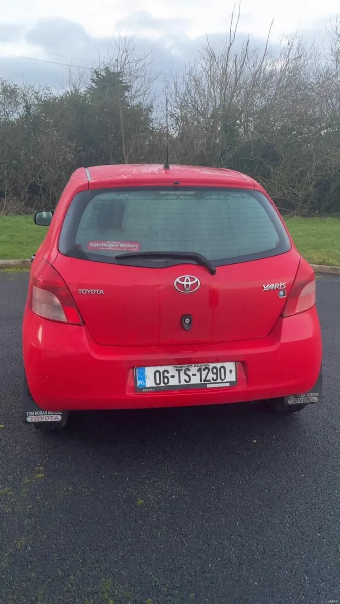 Toyota Yaris 2006 - Image 3