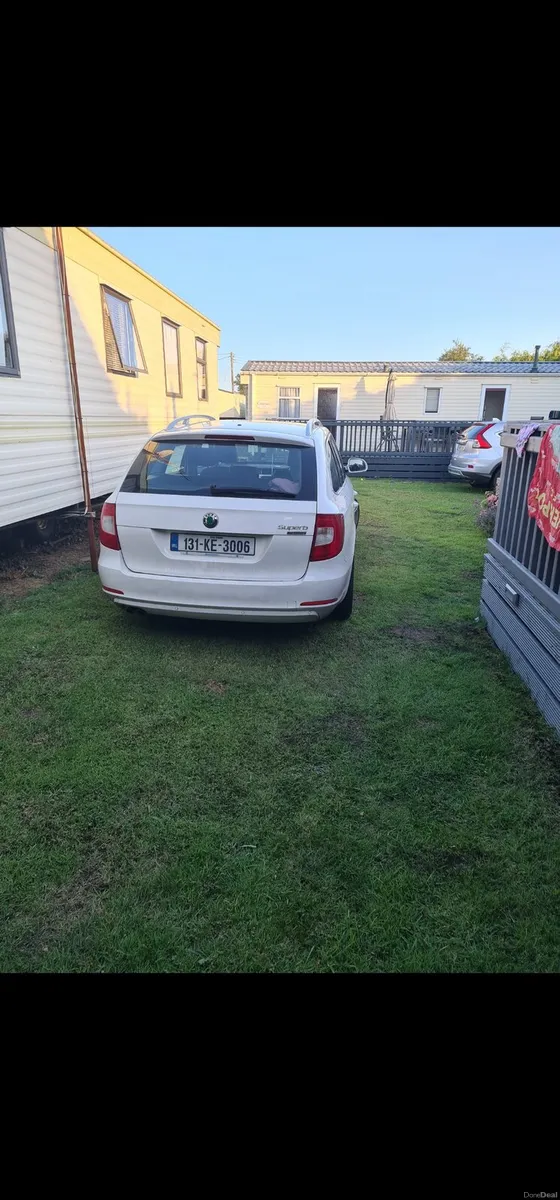 2013 Skoda Superb Estate - Image 2