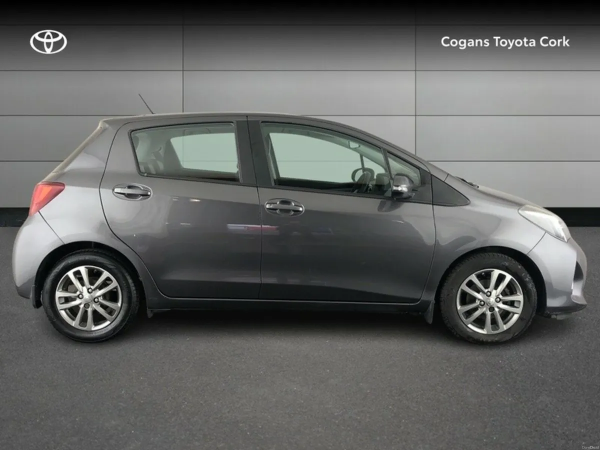Toyota Yaris 1.4 D-4D ICON 5DR - Image 3