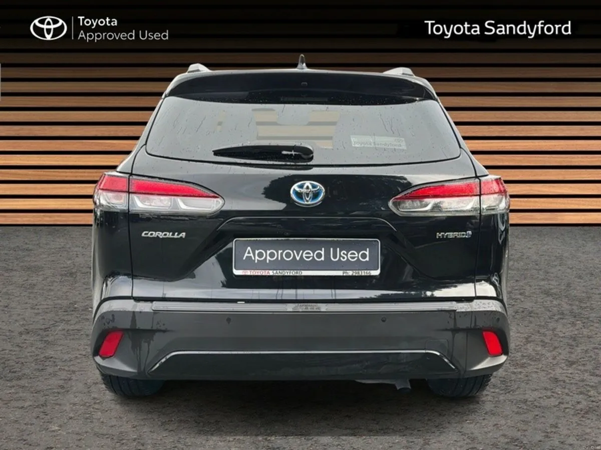 Toyota Corolla Cross TOP SPEC SOL 1.8 HYBRID SOL P - Image 4