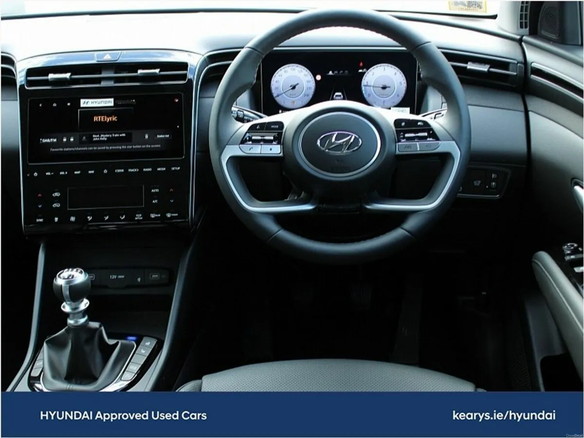 Hyundai Tucson 2WD Executive Plus - Image 4