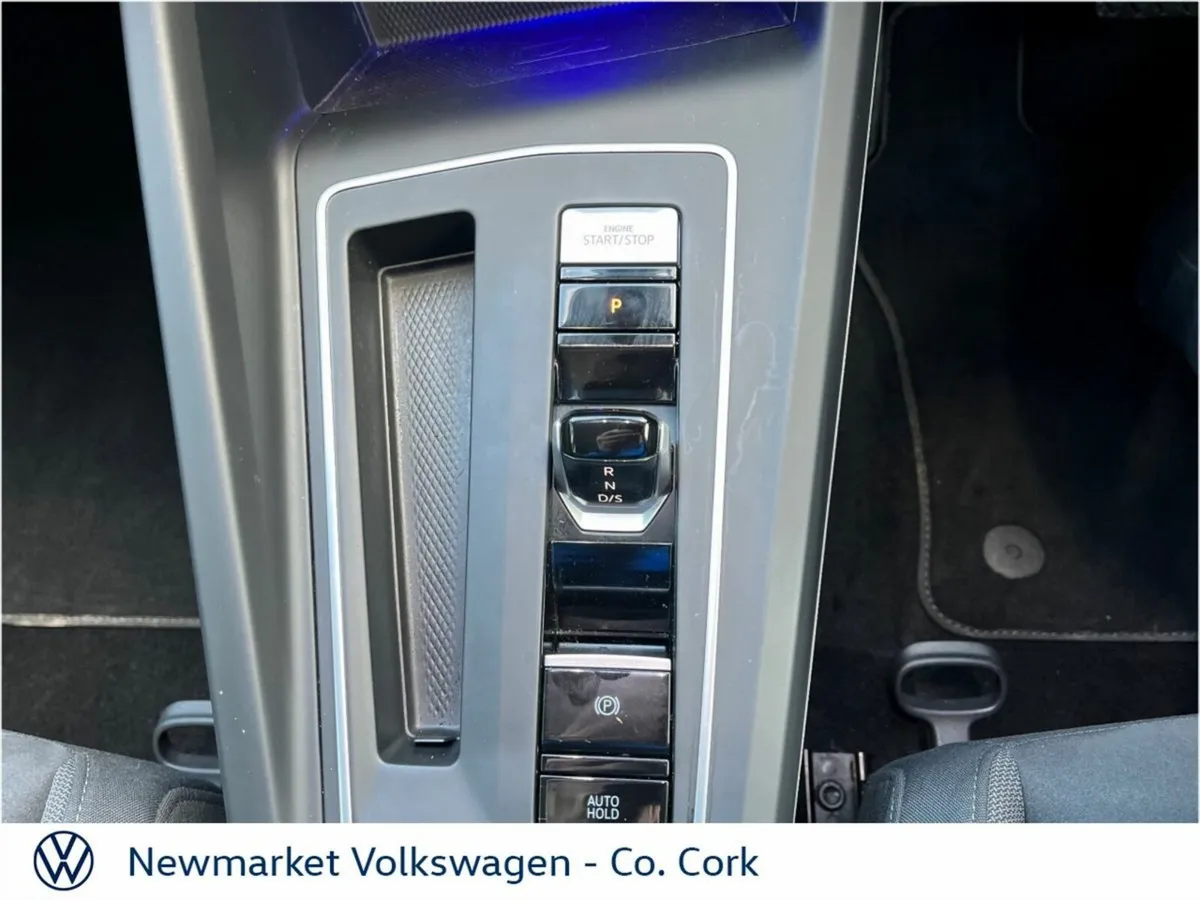 Volkswagen Golf 2.0TDI 150BHP STYLE DSG - Image 4