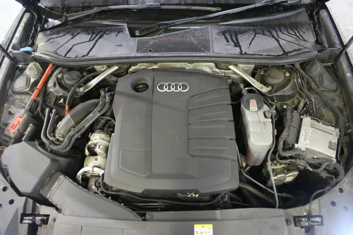 Audi A6 A6 40 TDI S LINE 5DR AUTO - GRADE 1 - EX T - Image 4