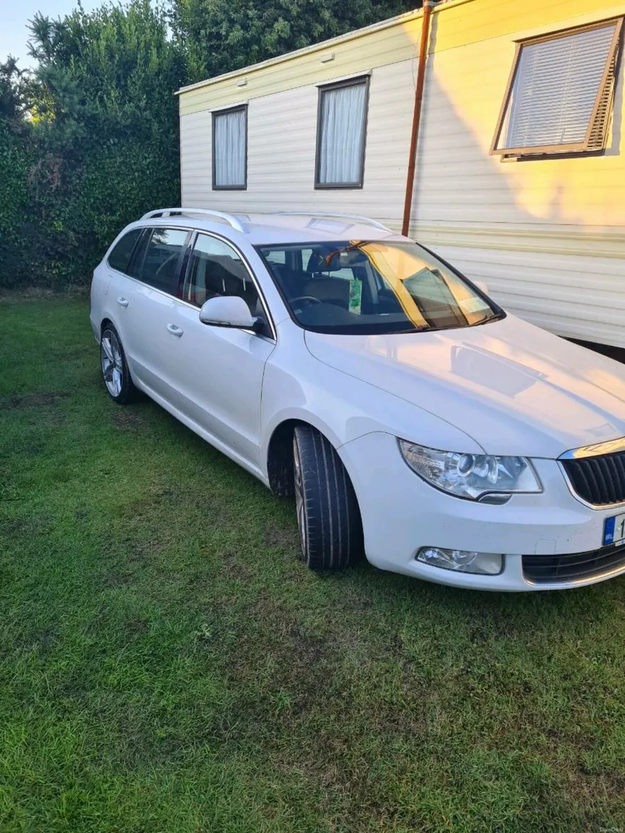 2013 Skoda Superb Estate - Image 1