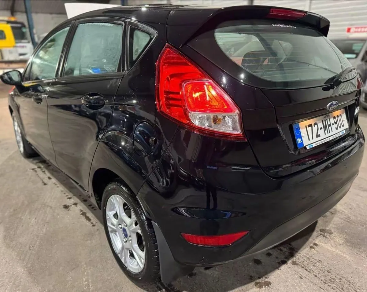 2017 Ford Fiesta 1.2 Ztec very low mileage - Image 3