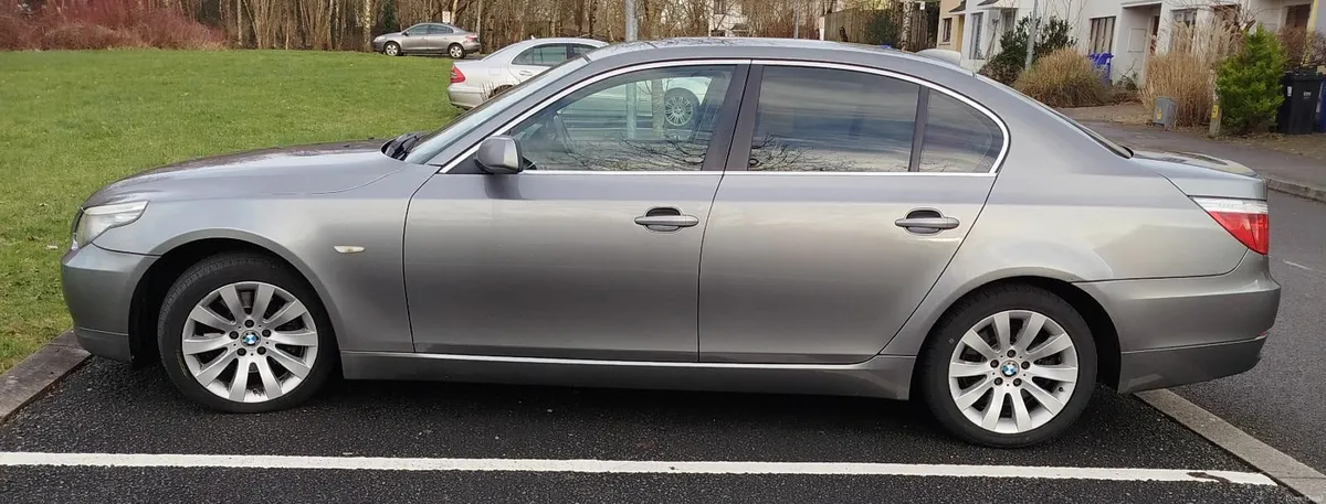 BMW 5-Series 2008 - Image 3