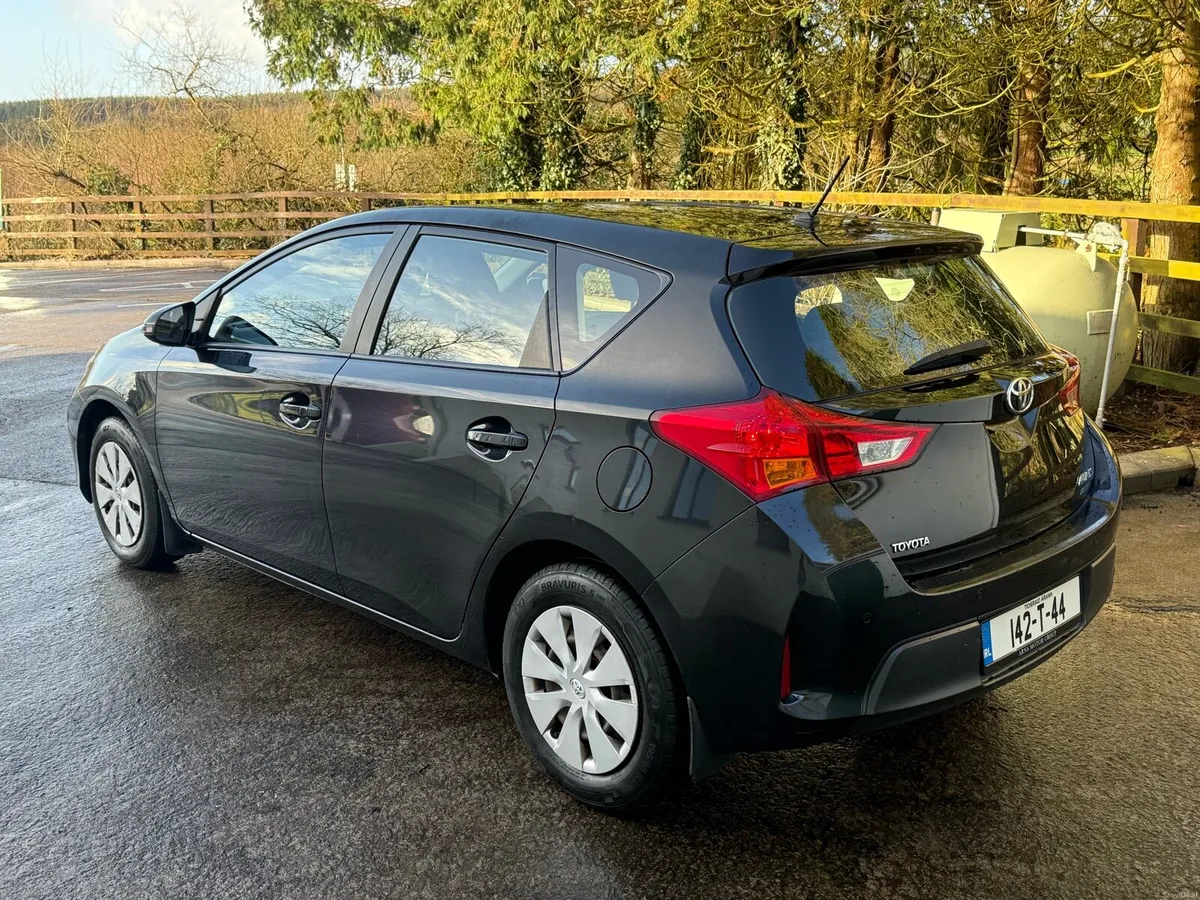 2014 Toyota Auris Petrol NCT 10/26 - Image 4