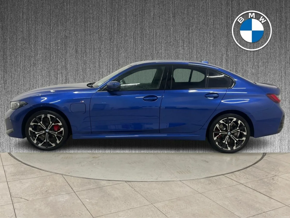 BMW 3-Series 330e M Sport Saloon IMMEDIATE DELIVER - Image 4
