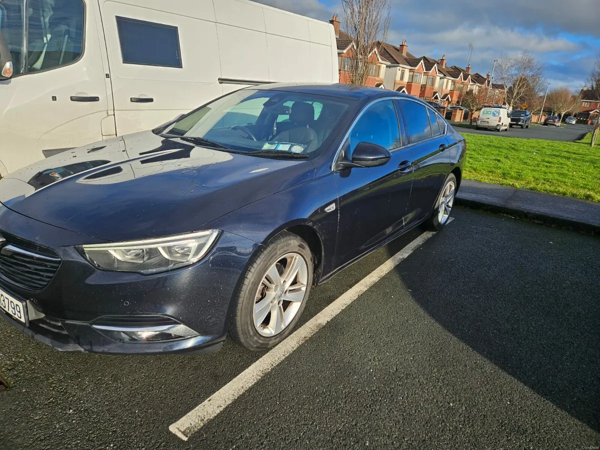 172 Opel Insignia - Image 1