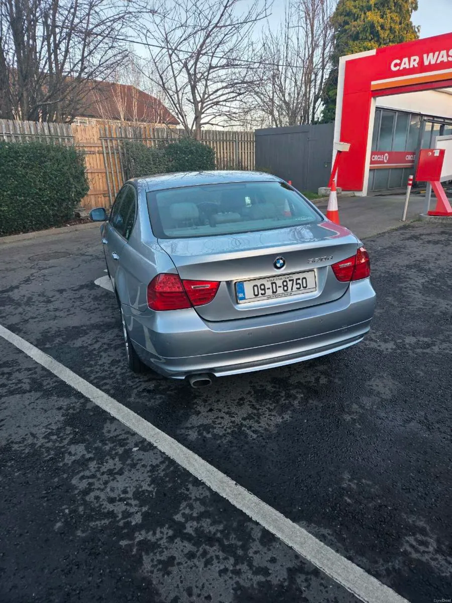 Bmw 3 series - Image 2