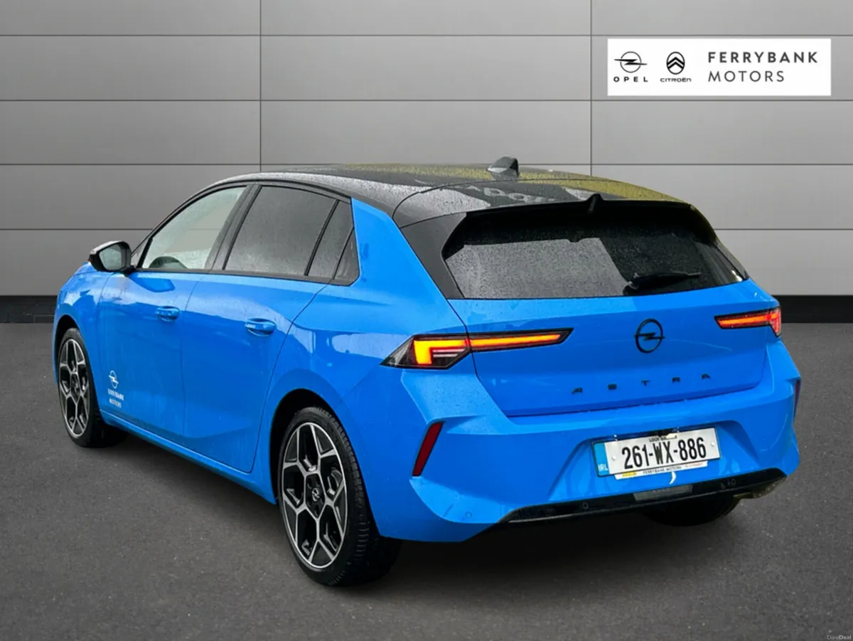 Opel Astra HATCH-GS-1.2 130PS-PETRO - Image 4