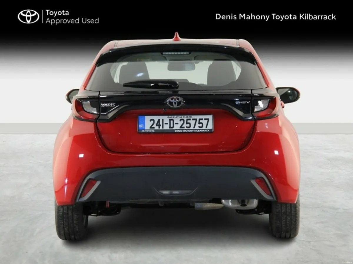 Toyota Yaris YARIS HYBRID 1.5 LUNA - Image 4