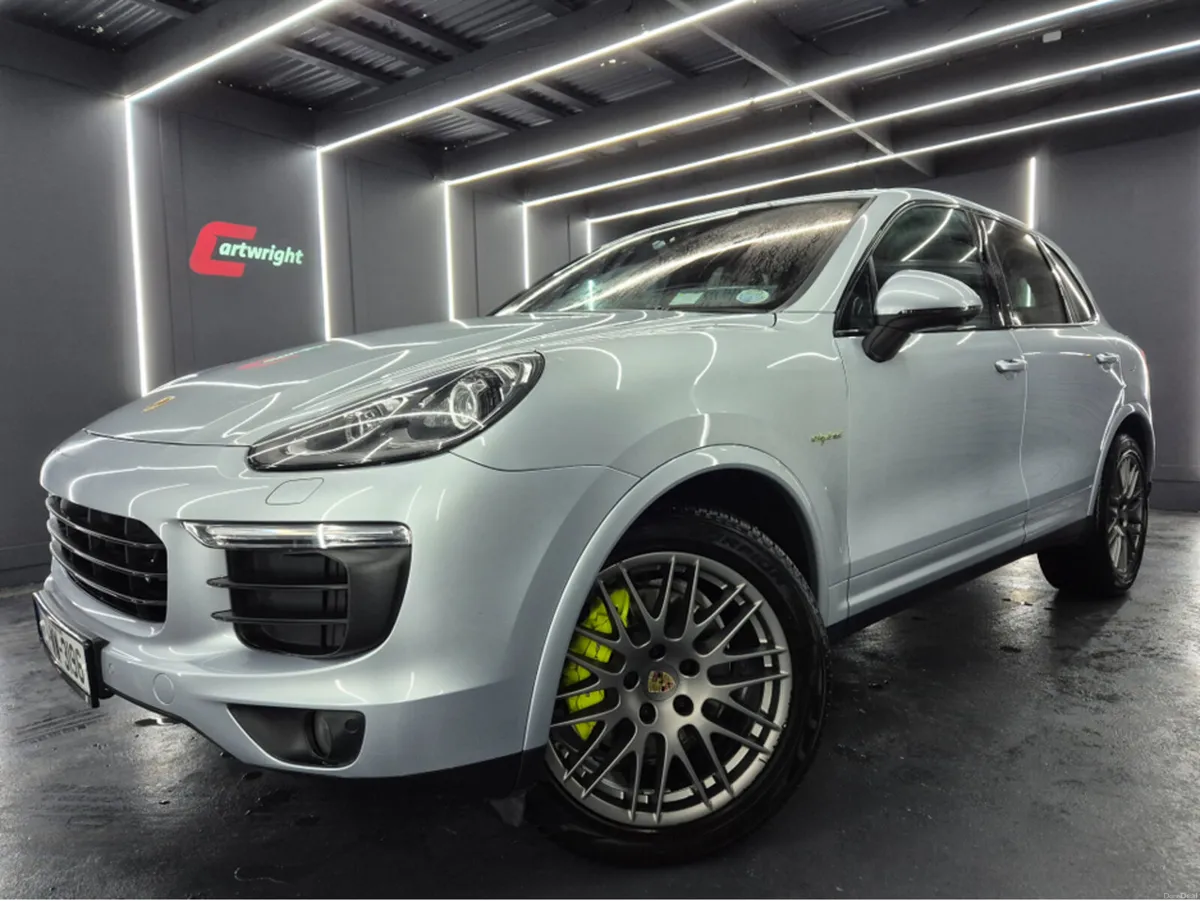 Porsche Cayenne PLATINUM SUPERCHARGED PHEV 416BHP - Image 1