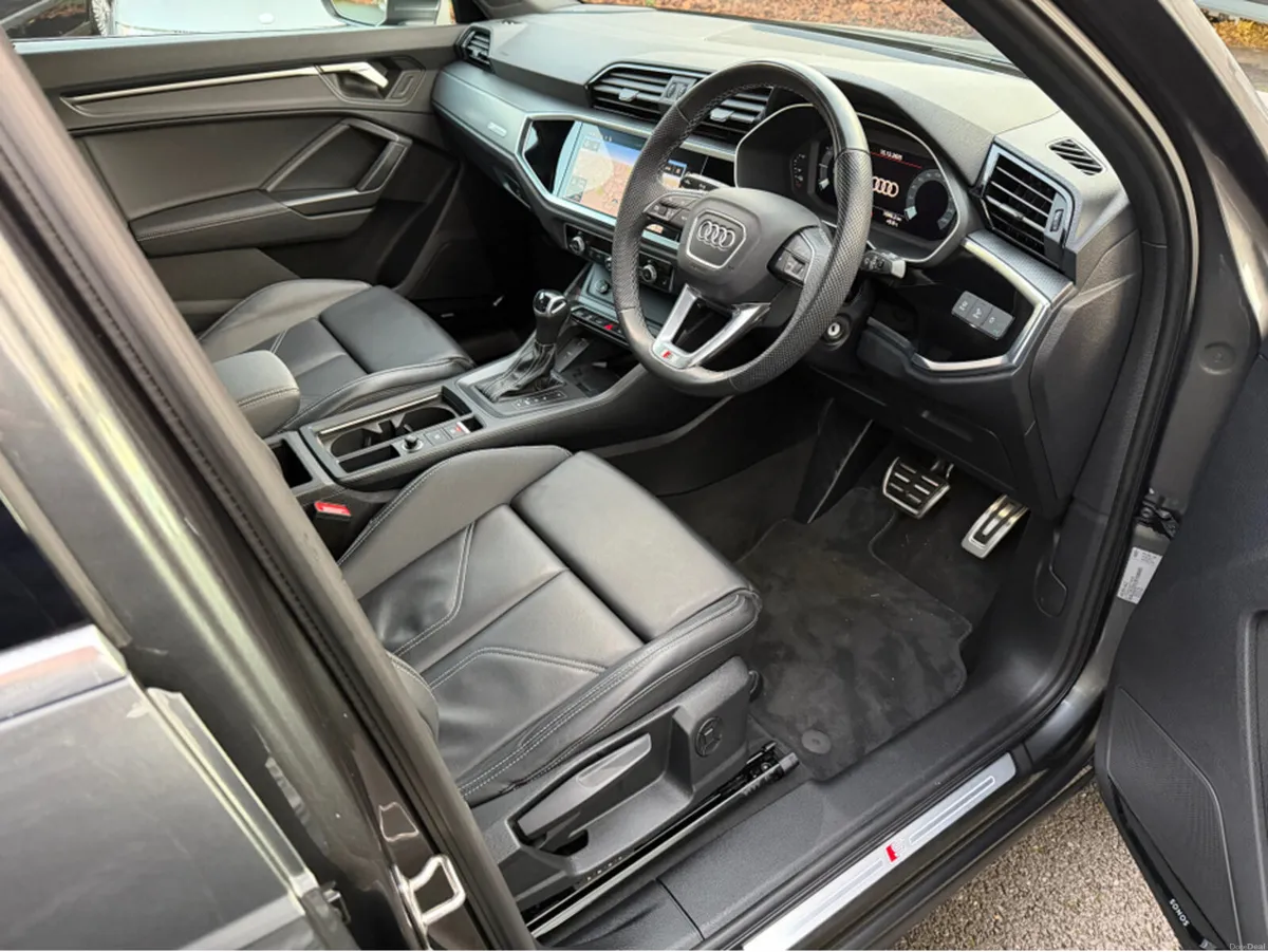 Audi Q3 GREAT SPEC//S LINE 45 TFSI E//LOW MILEAGE/ - Image 4