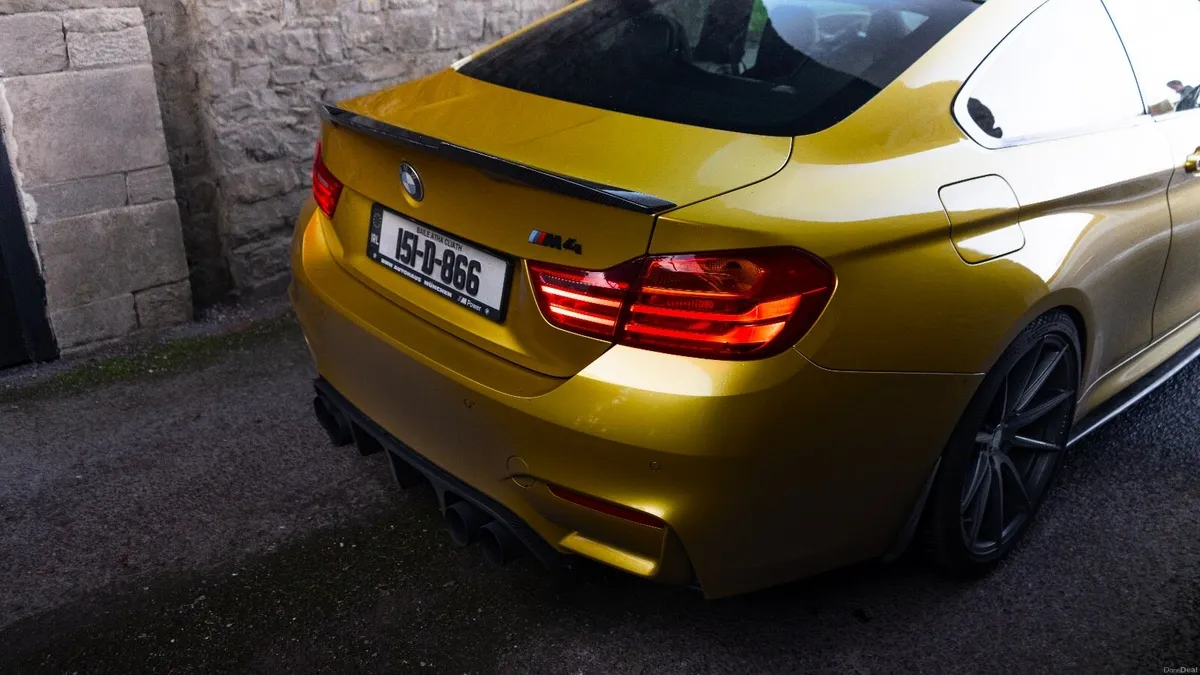 bmw m4 - Image 4