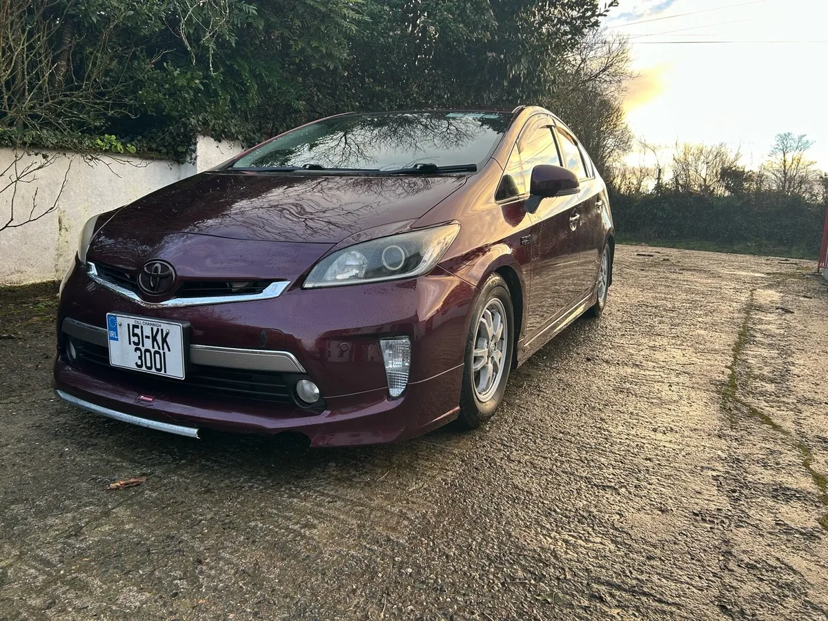 Toyota Prius plug in hybrid - Image 2