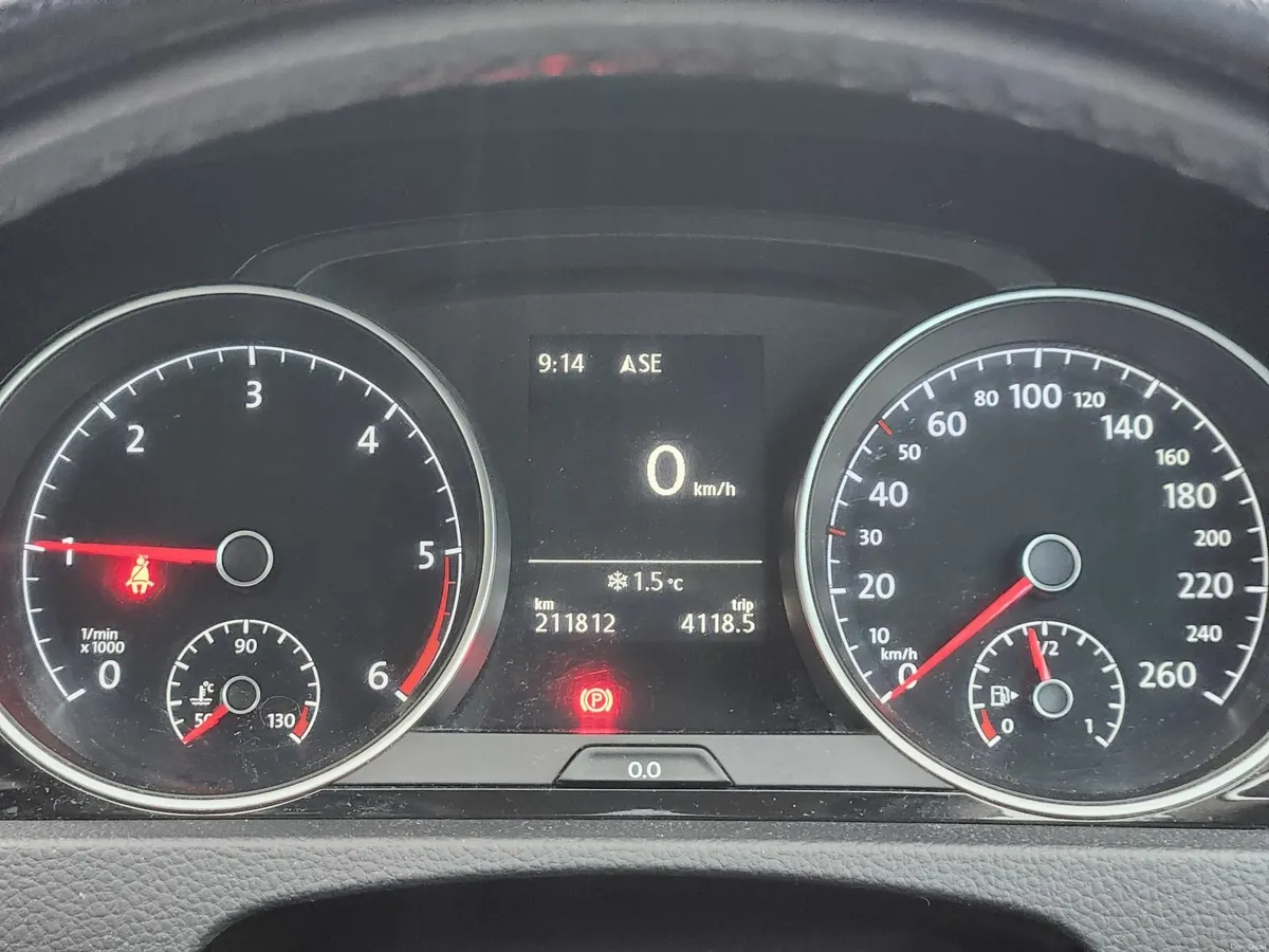 Volkswagen Golf 2017 - Image 2