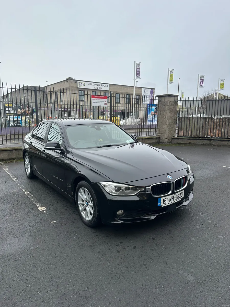 BMW 3-Series 2015  Automatic - Low Miles - Image 1