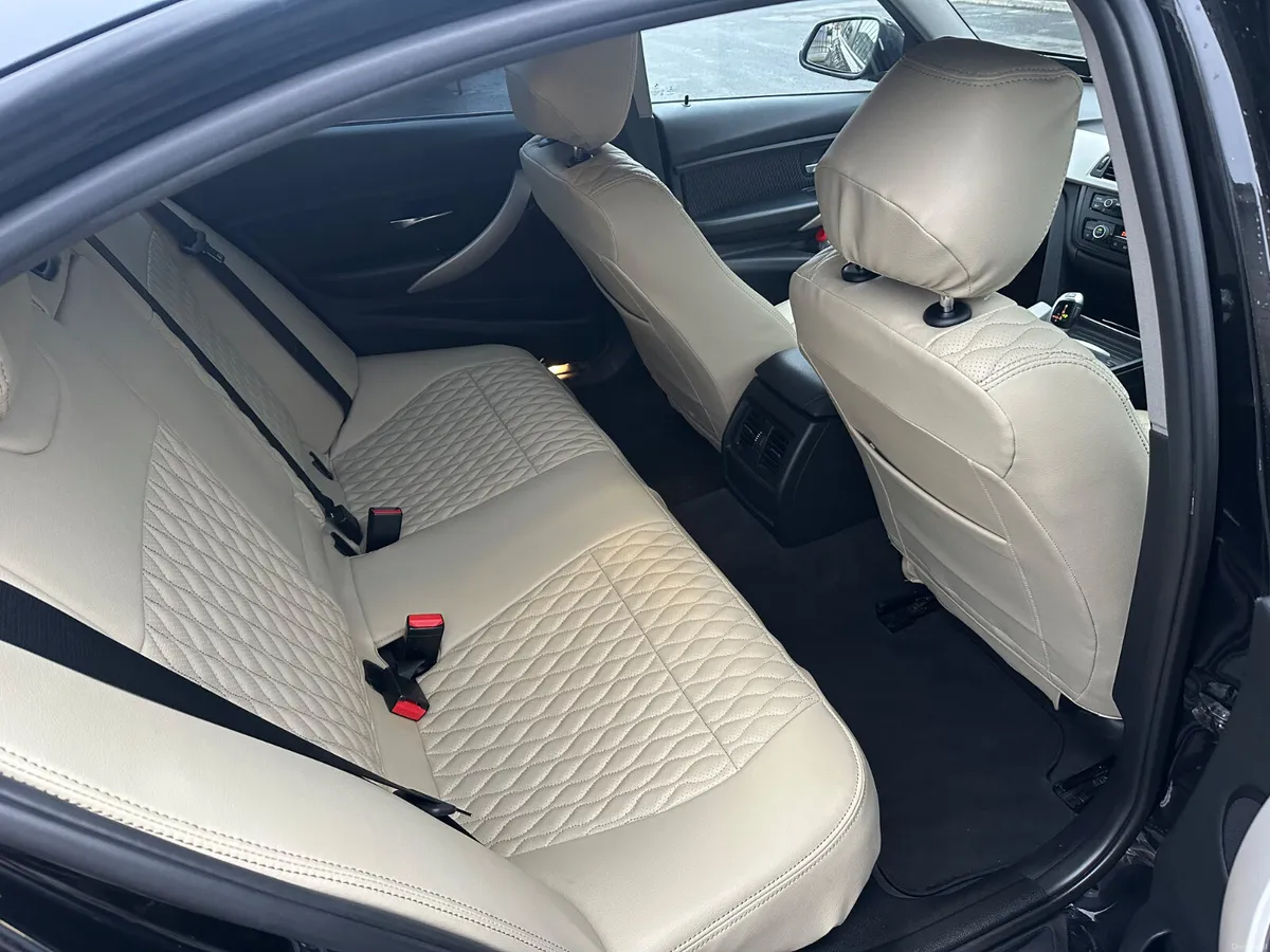 BMW 3-Series 2015  Automatic - Low Miles - Image 5