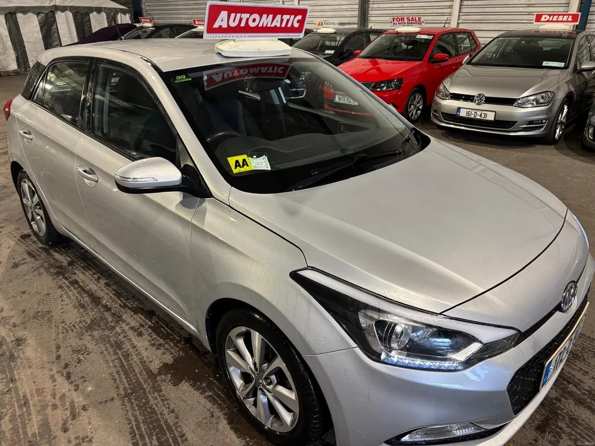 2017 Hyundai i20 automatic 1.2ltr - Image 2
