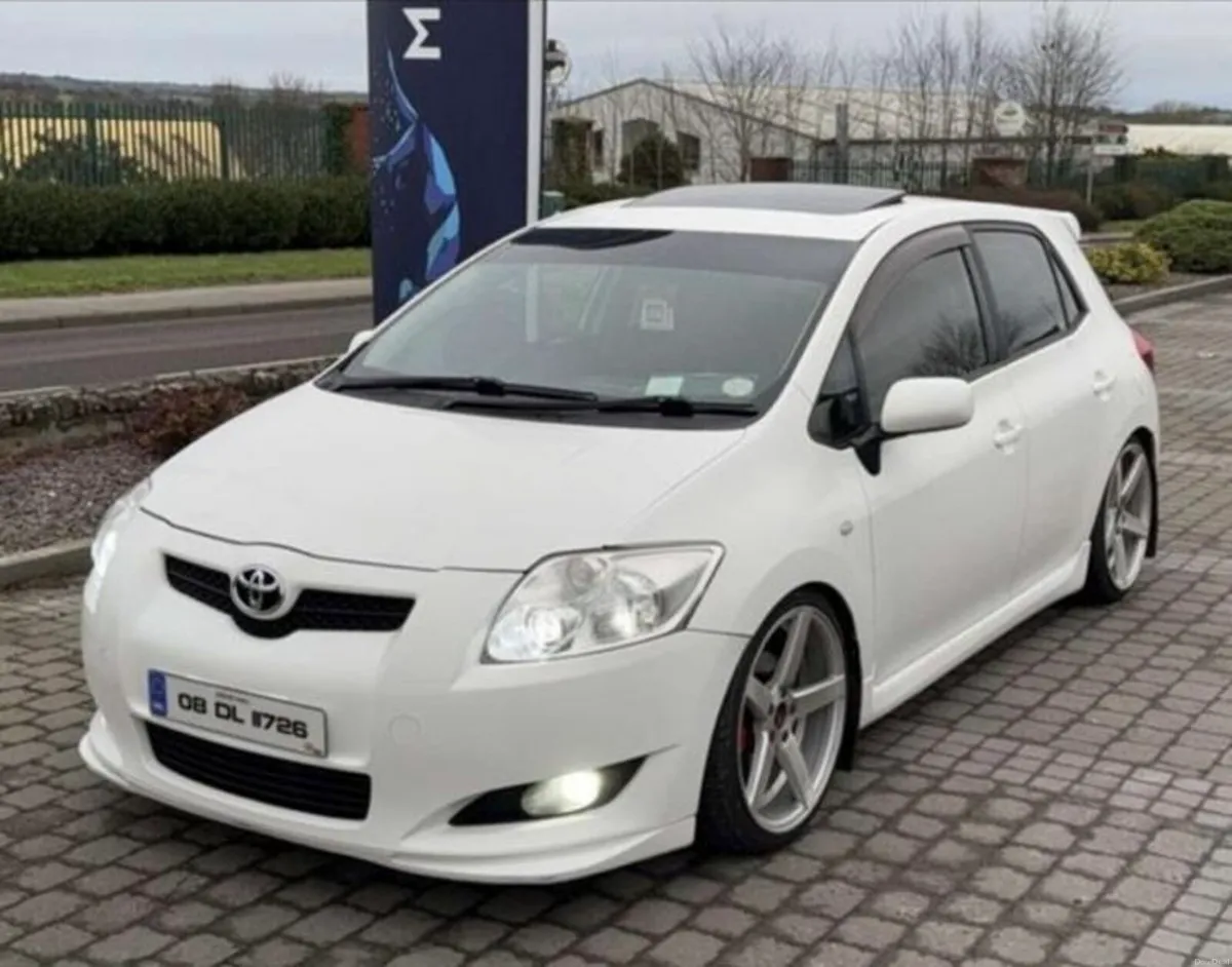 Toyota auris sr180 - Image 2