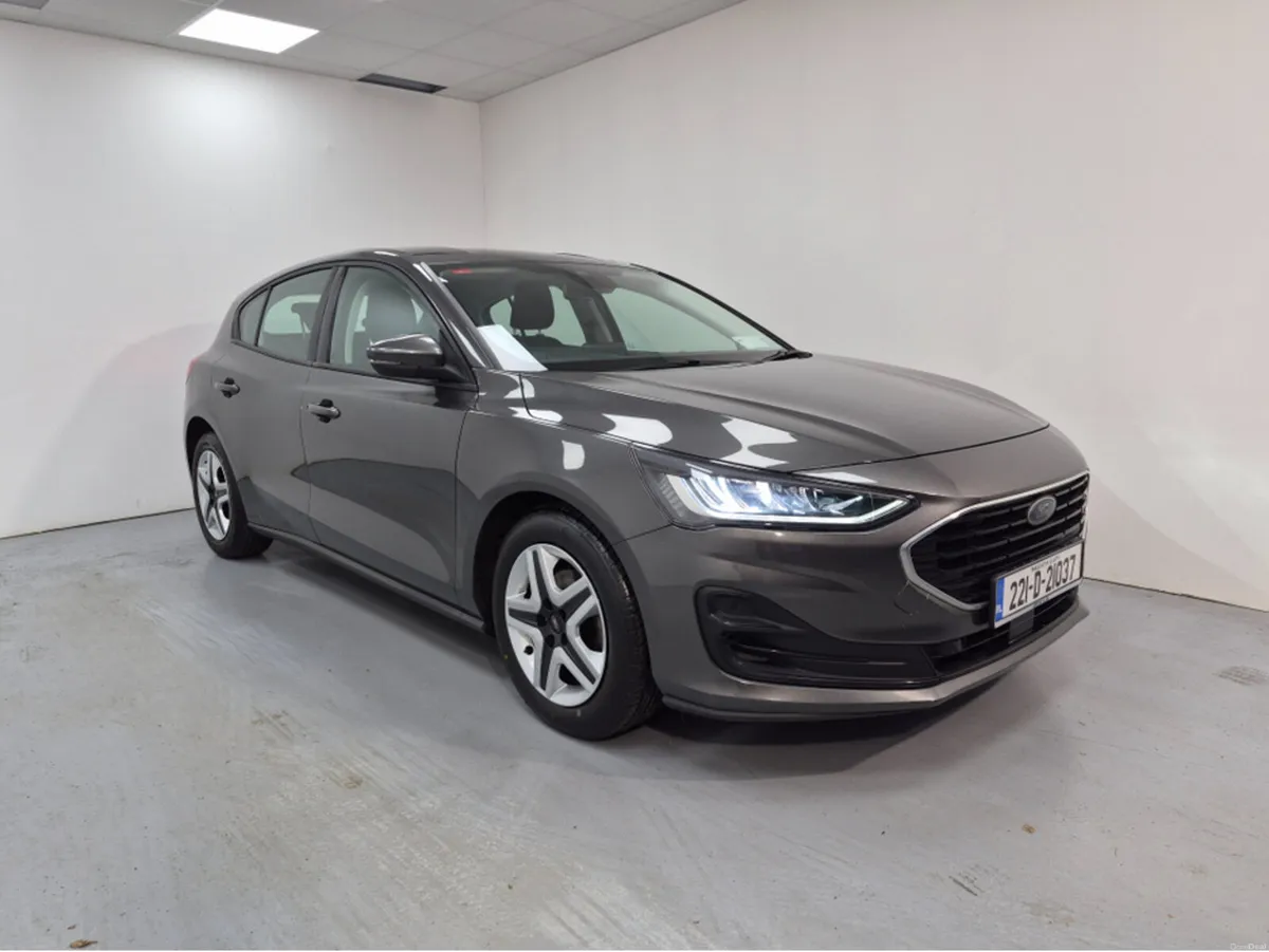 Ford Focus CONNECTED 5DR 1.5 TD 120 S6 S6.2 A8 4DR - Image 3
